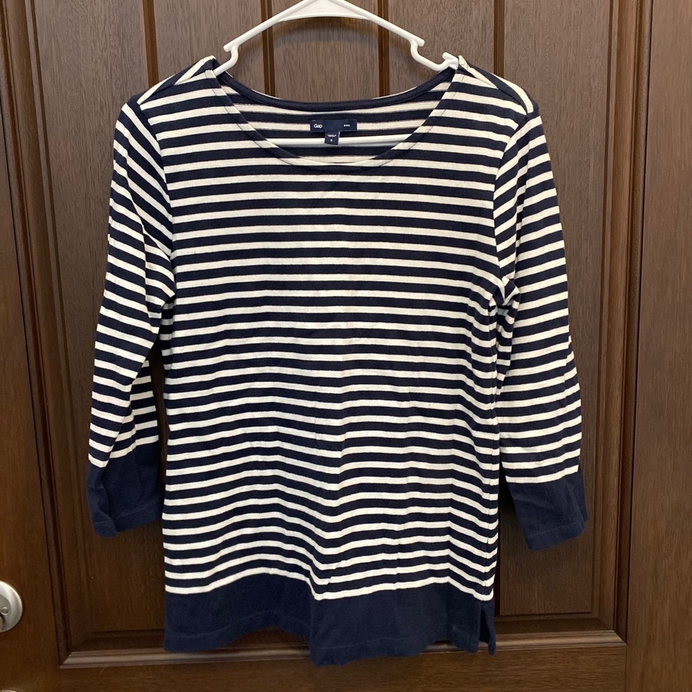Gap Casual Striped Sweater/Shirt